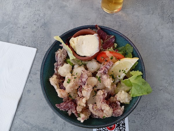 Restaurant AU PETIT BOUCHON à Istres, France