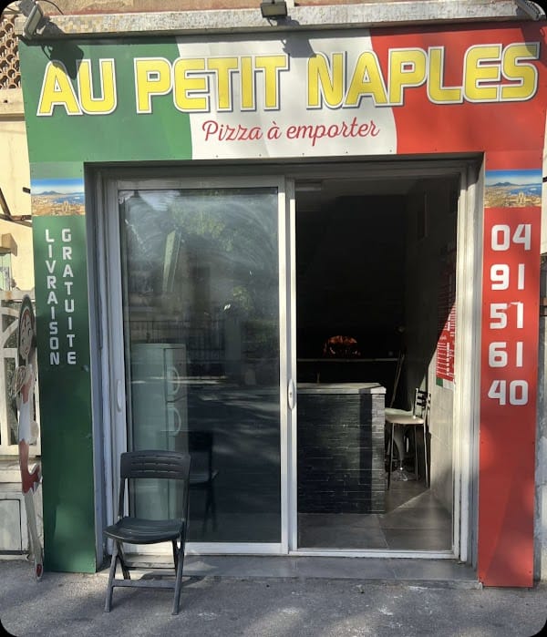 Restaurant Au Petit Naples à Les Pennes-Mirabeau, France