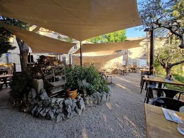 Restaurant Auberge de Lagnes à Lagnes, France