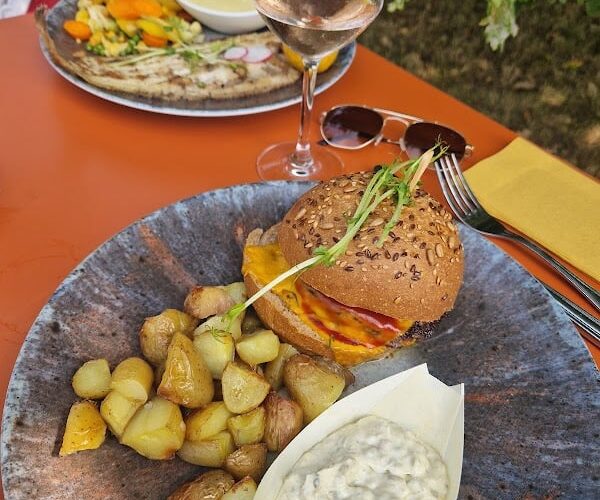 Restaurant Auberge des Goubelins à La Hague, France