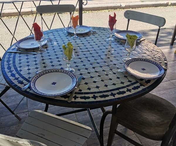 Restaurant Babouchka à Maubec, France