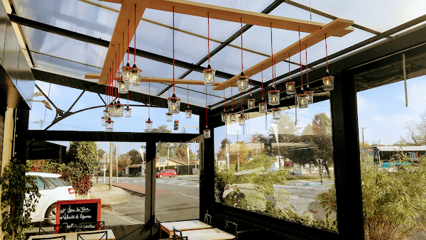 Restaurant Bar Le Beau Soleil à Gradignan, France