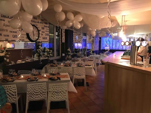 Restaurant Bar Le Beau Soleil à Gradignan, France