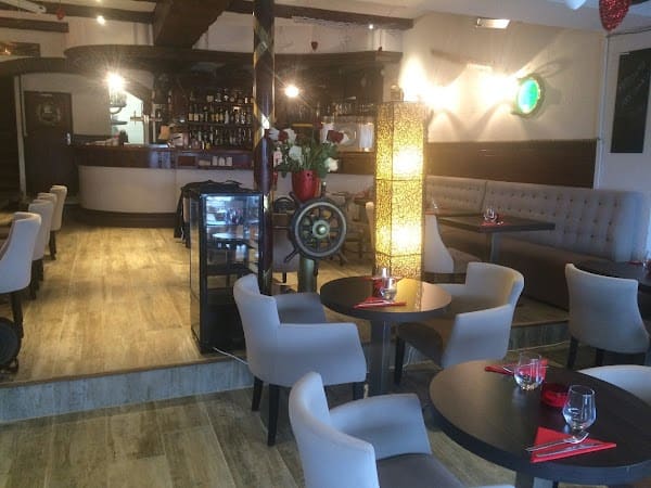 Restaurant BAR L’ESCALE à Bandol, France