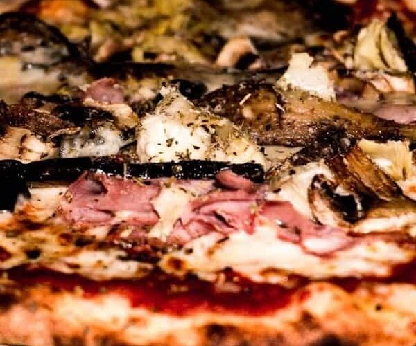 Restaurant Bella Napoli à Morlanwelz, Belgique