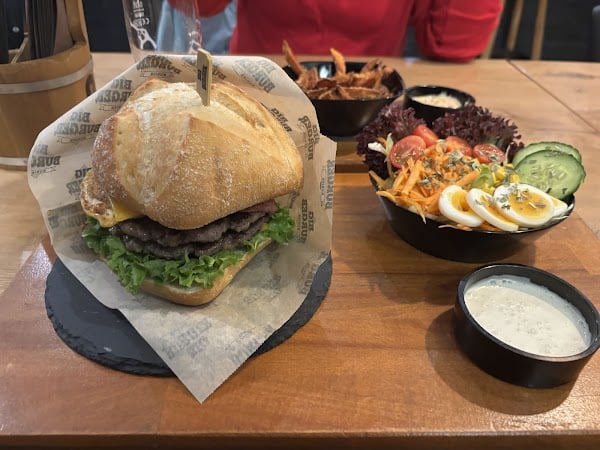 Restaurant Big Burger Diner & Kurier Lyss à Lyss, Suisse