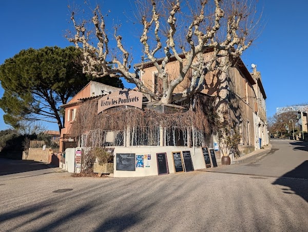Restaurant Bistro Les Poulivets à Oppède, France
