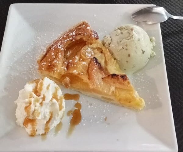 Restaurant Bistrot De La Place Pouxeux à Pouxeux, France