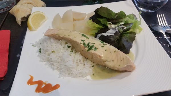 Restaurant Bistrot De La Place Pouxeux à Pouxeux, France