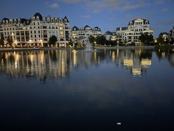 Restaurant Bistrot Papa Pool à Clamart, France