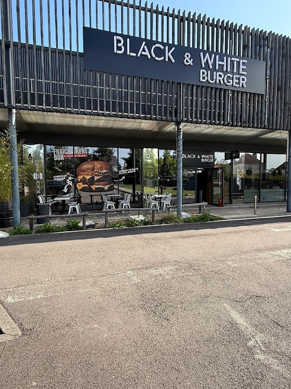 Restaurant Black & White Burger Thionville à Thionville, France