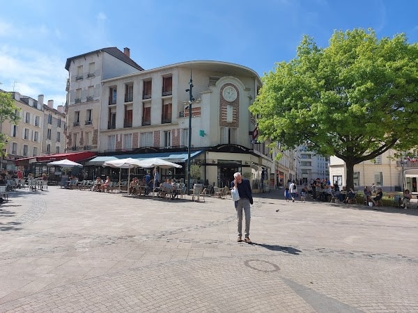 Restaurant Brasserie de l’Hôtel de Ville à Clamart, France