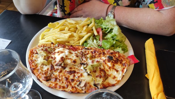 Restaurant Brasserie Des Bords de L Yonne à Auxerre, France