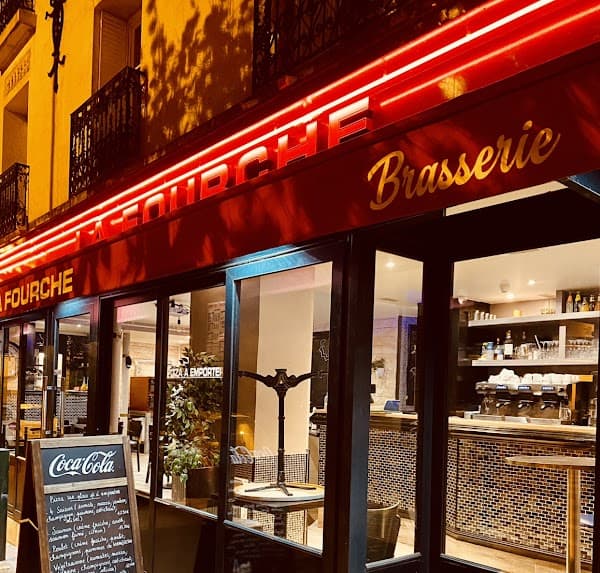 Restaurant Brasserie La Fourche à Clamart, France