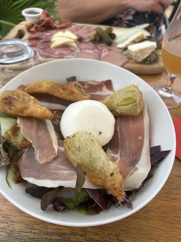 Restaurant Brasserie Le 1910 à Ajaccio, France