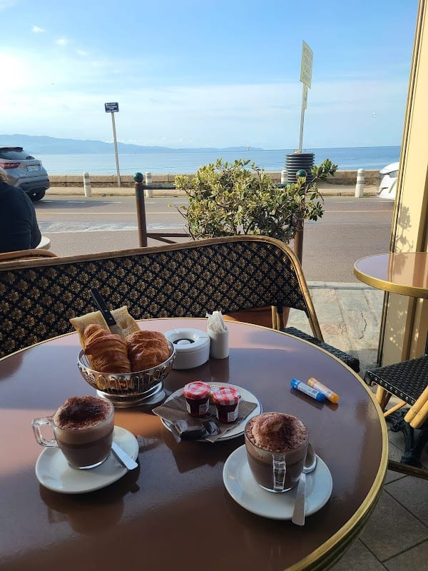 Restaurant Brasserie Le Lamparo à Ajaccio, France
