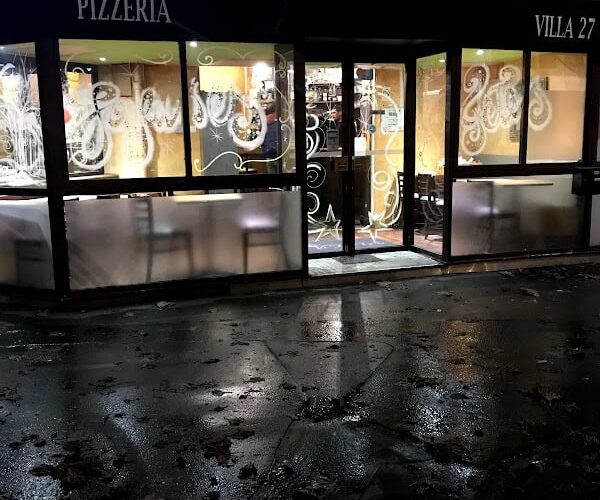 Restaurant Brasserie Villa 27 à Pantin, France