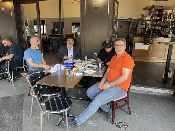 Restaurant Brasserie Villa 27 à Pantin, France