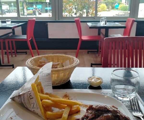 Restaurant Café de la Gare à Rambouillet, France