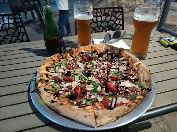 Restaurant Café de L’Univers à Istres, France