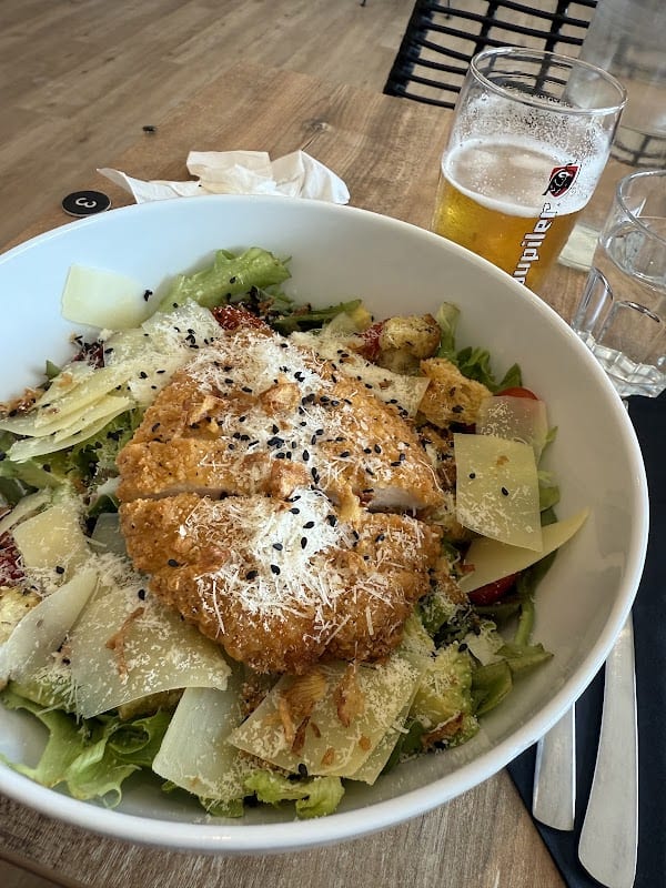 Restaurant Café Dup’s à Cabrières-d'Avignon, France