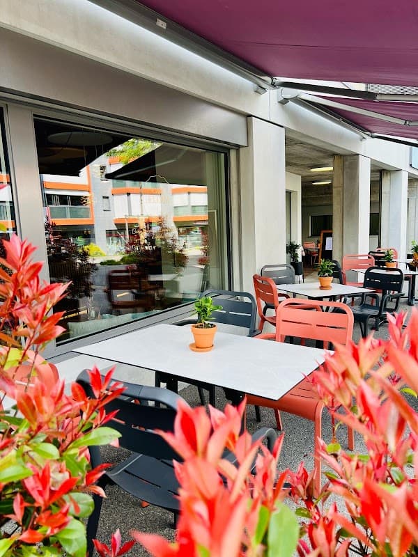 Restaurant Café Flora Bulle à Bulle, Suisse