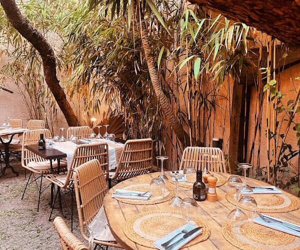 Restaurant Café Paradis à Saint-Raphaël, France