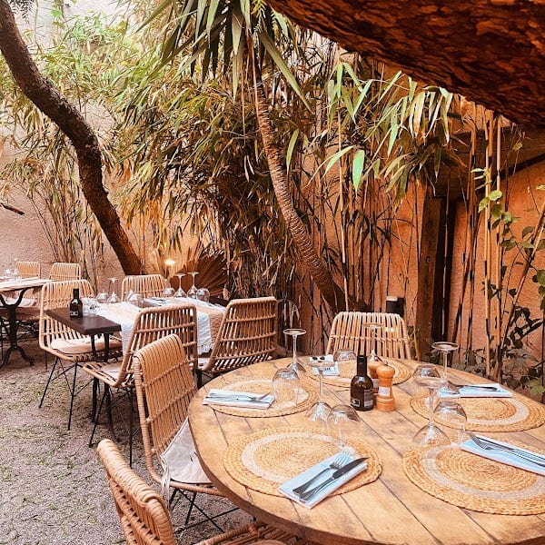 Restaurant Café Paradis à Saint-Raphaël, France