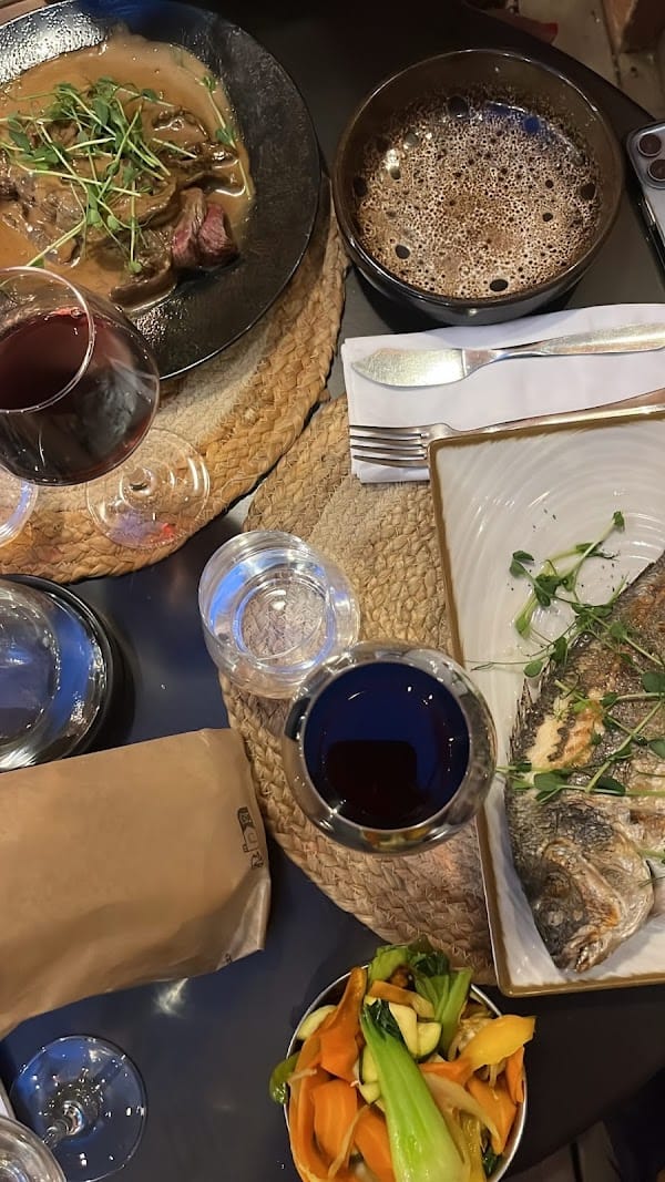 Restaurant Café Paradis à Saint-Raphaël, France