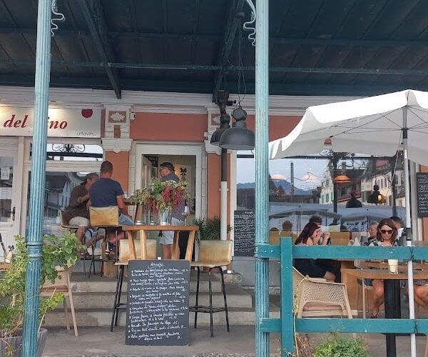 Restaurant Café Paradiso à Bulle, Suisse