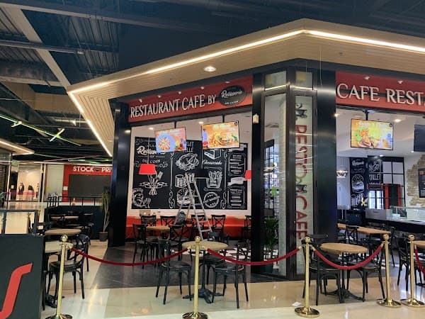 Café restaurant by la rôtisserie du coin à Le Blanc-Mesnil, France