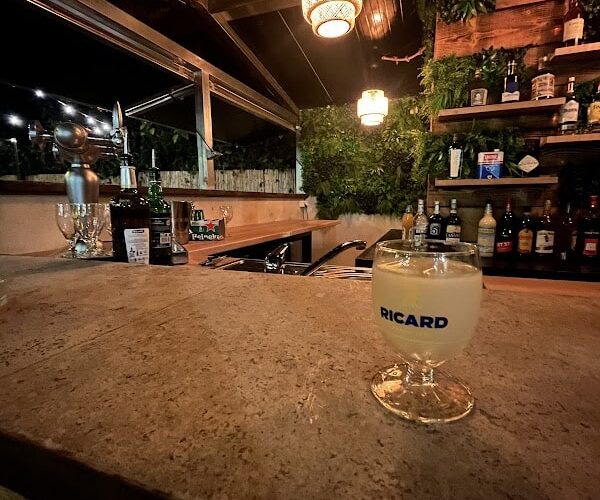 Restaurant Café Saint-Pierre à Maubec, France