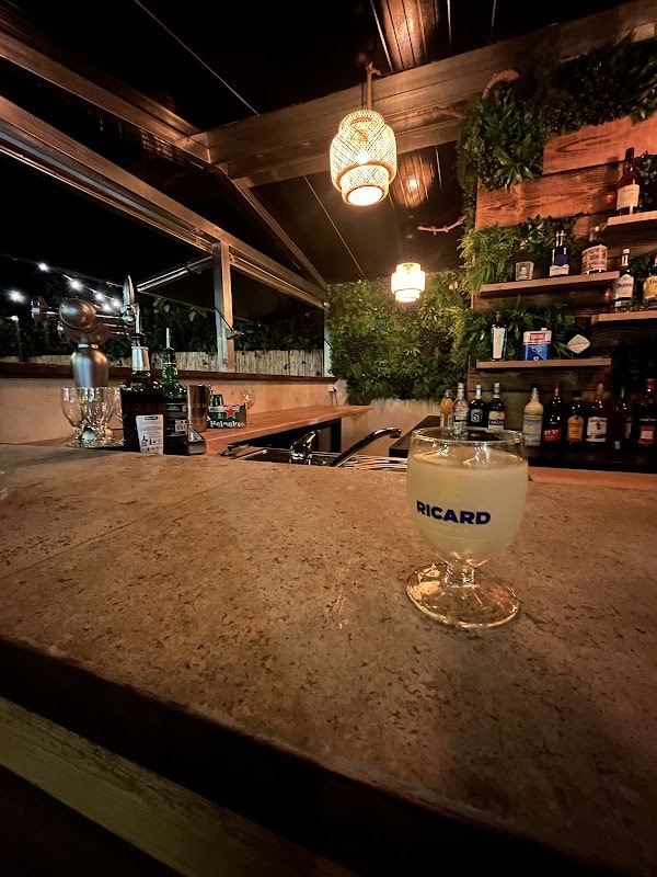 Restaurant Café Saint-Pierre à Maubec, France