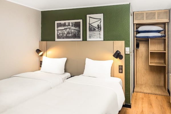 Restaurant Campanile Nature Bordeaux Sud Gradignan Talence à Gradignan, France