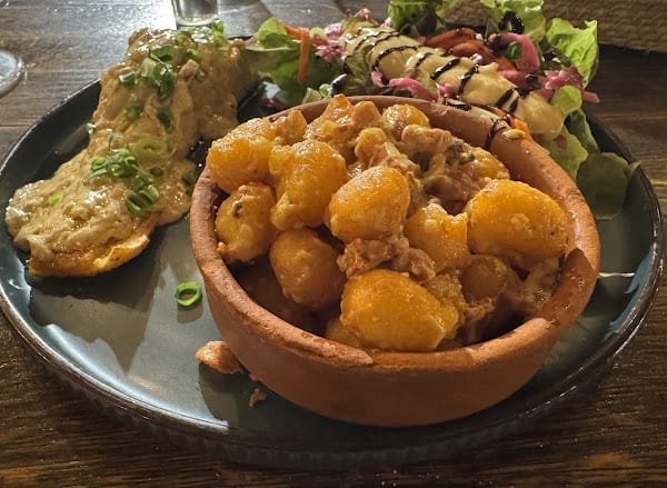 CAP SUNSET – Bar / Restaurant / Tapas à Saint-Paul, La Réunion