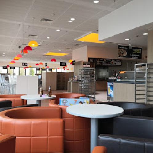 Restaurant Carrefour Cafétéria à Toul, France