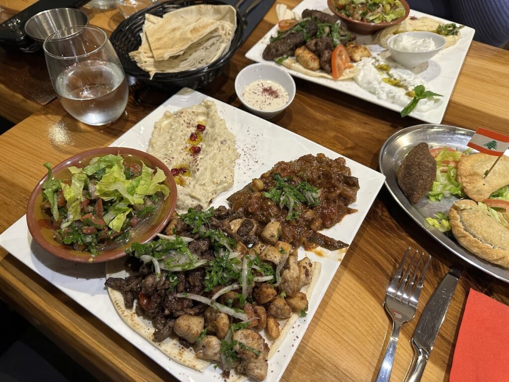 Restaurant CEDRE D’OR à Châtenay-Malabry, France