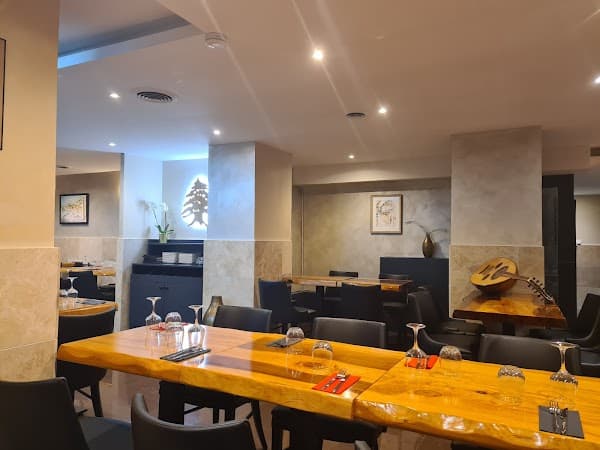 Restaurant CEDRE D’OR à Châtenay-Malabry, France