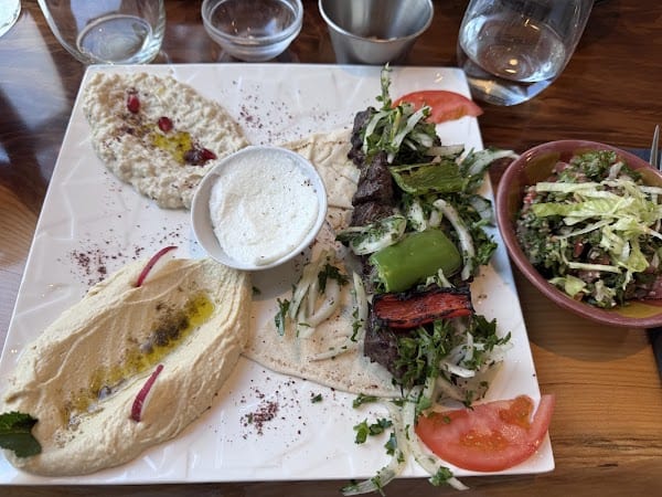 Restaurant CEDRE D’OR à Châtenay-Malabry, France