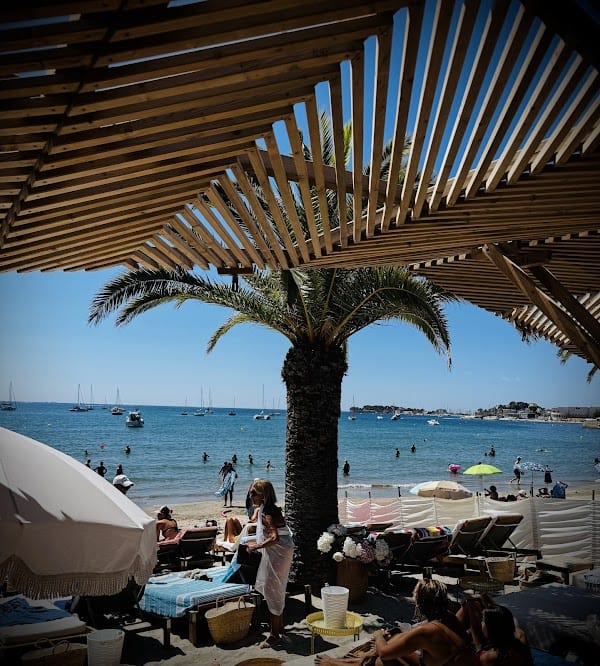 Restaurant C’est la Vie Plage l Bandol à Bandol, France