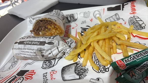 Restaurant Chez Bourvil à Le Grau-du-Roi, France