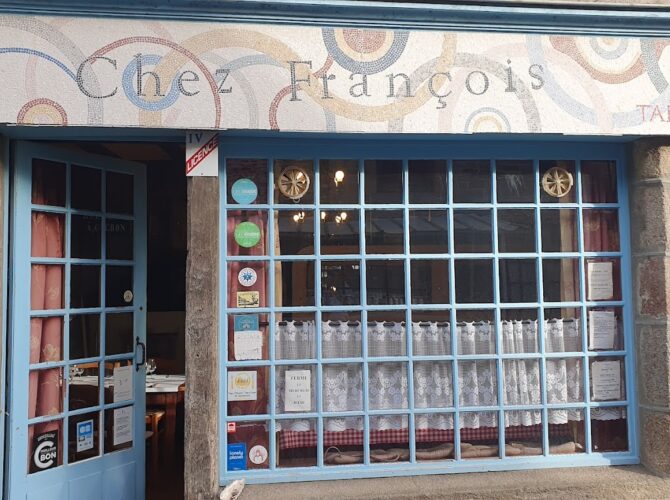 Restaurant Chez François à Genêts, France