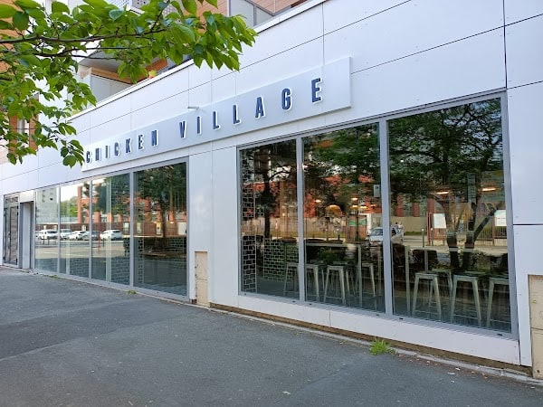 Restaurant Chicken Village à Bobigny, France