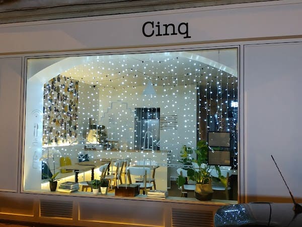 Restaurant Cinq à Clamart, France