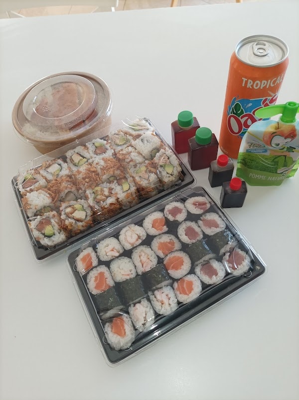 Restaurant Côté Et Nake Sushi à Istres, France