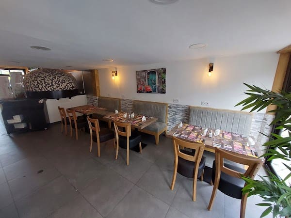 Restaurant Da Nonna Italia à Le Bourget, France