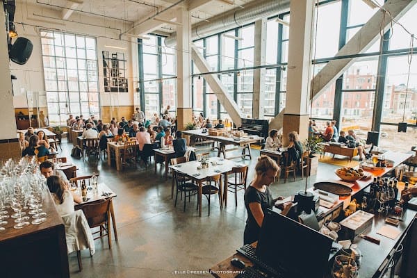 Restaurant De Hoorn Bar & Resto à Louvain, Belgique