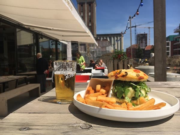 Restaurant De Hoorn Bar & Resto à Louvain, Belgique