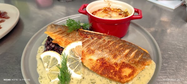 Restaurant De la Terre au Vin à Bandol, France