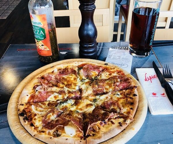 Restaurant Di Piazza à Bulle, Suisse